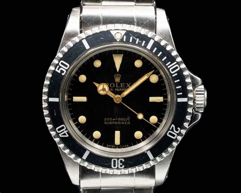 rolex submariner 5513 with 1570 movement|rolex 5513 gilt dial.